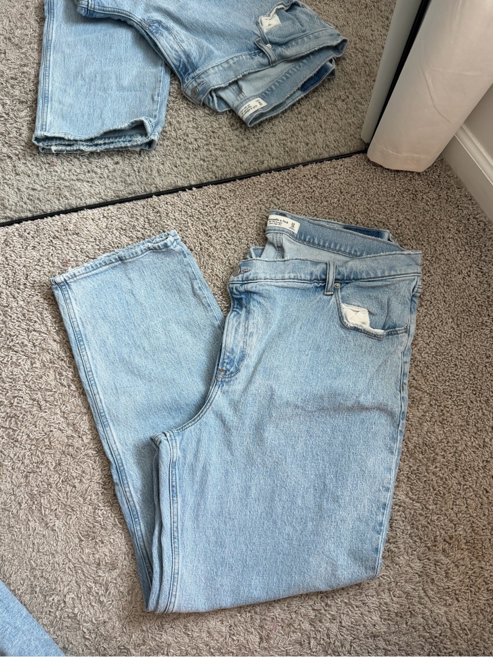 Abercrombie & Fitch The 90s Straight Ultra High Rise Jeans 18 34